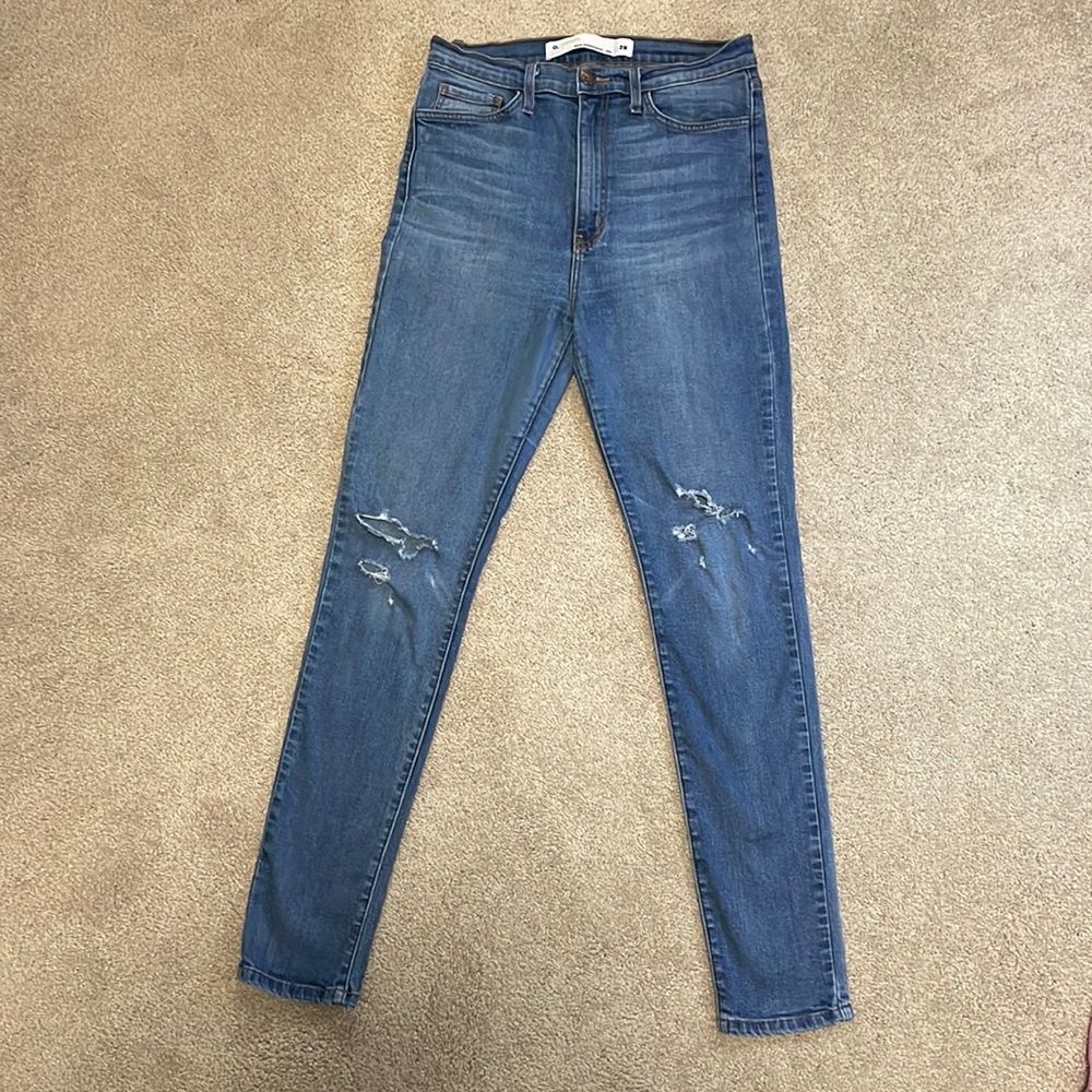 O2 DENIM distressed skinny jean size 29
